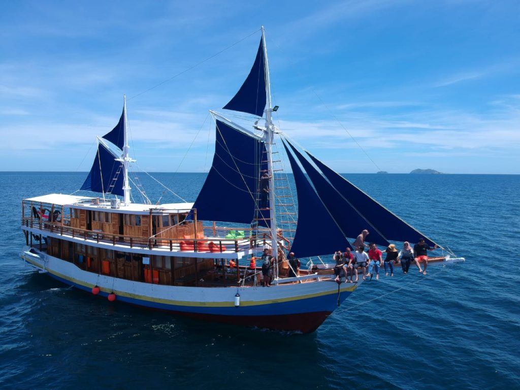 Sewa Phinisi Phinisi Boat Sewakapallabuanbajo id 